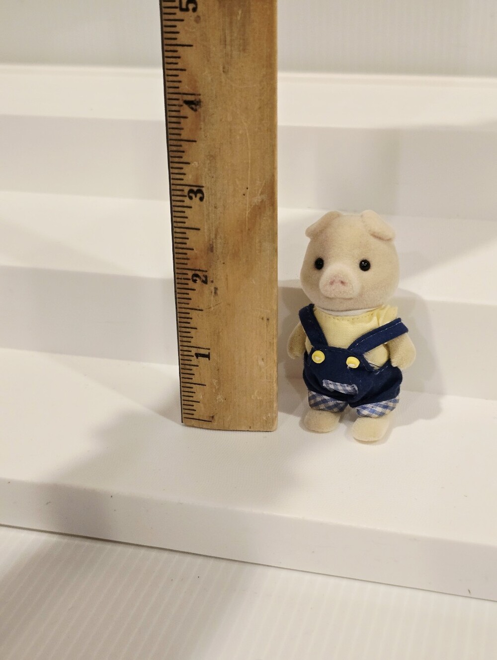 Vintage Epoch Sylvanian Families Calico Critters Pig Boy Brother Figure - Picture 3 of 5
